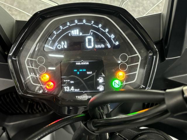 タイガースポーツ660 ルーサンブルー 3気筒ミドルクラスアドベンチャー 走行モード切り替え
