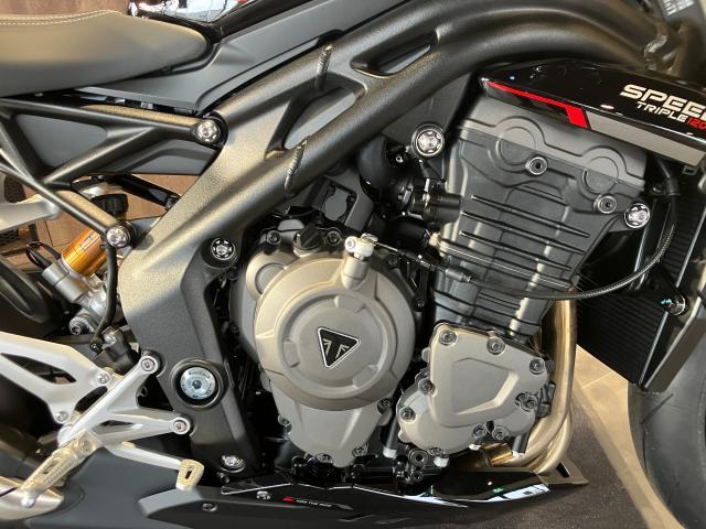 スピードトリプル1200RS