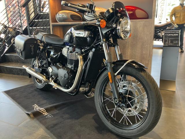ボンネビルT100 ステルスエディション