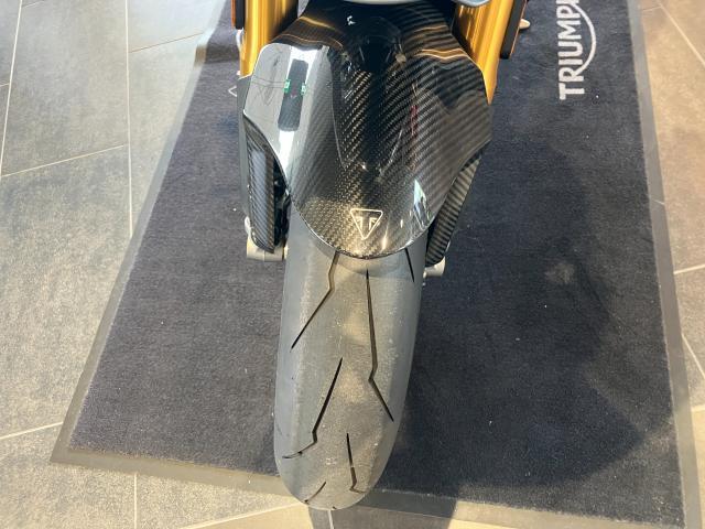スピードトリプル1200RR