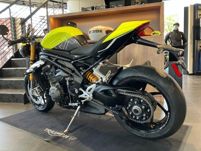 スピードトリプル1200RX