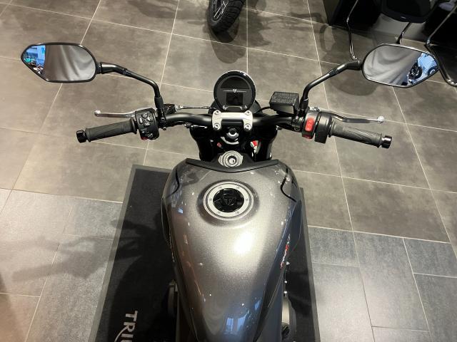 トライデント660Silver Ice