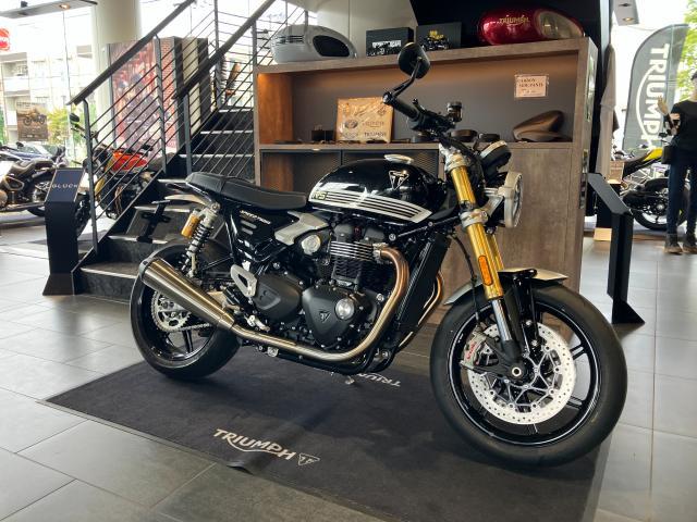 スピードツイン1200RS サファイアブラック