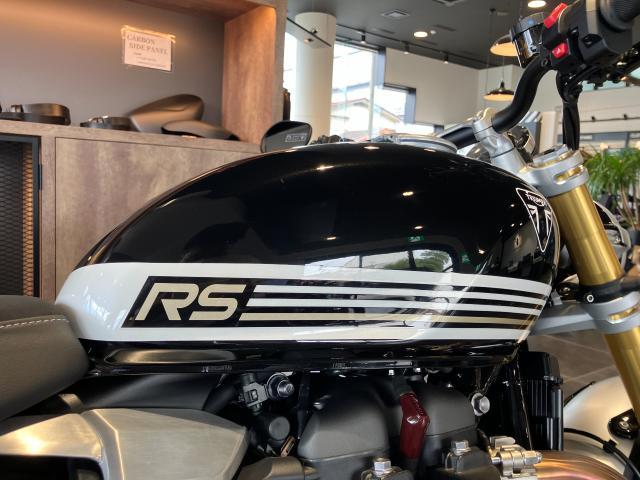 スピードツイン1200RS サファイアブラック