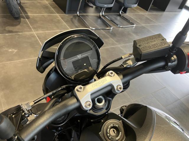 2024年モデル トライデント660 フライスクリーン クイックシフター