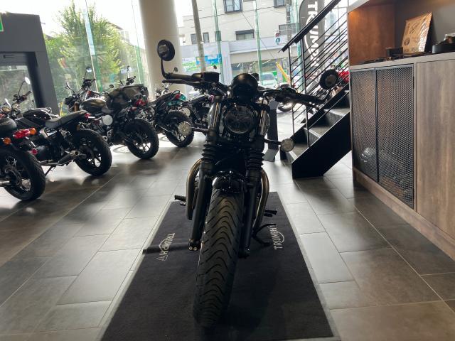 ボンネビル ボバー