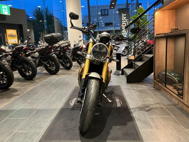 スピードツイン1200RS