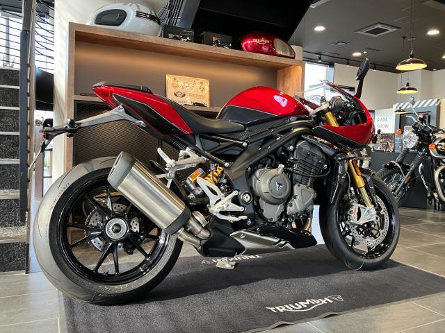 スピードトリプル1200RR