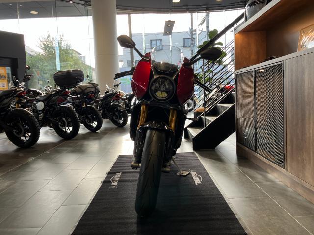 スピードトリプル1200RR