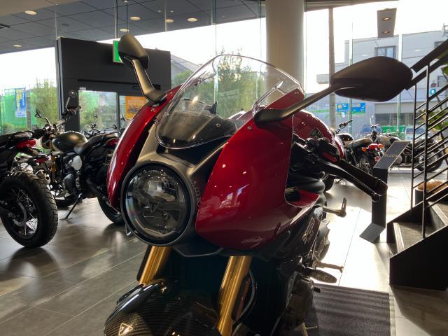 スピードトリプル1200RR