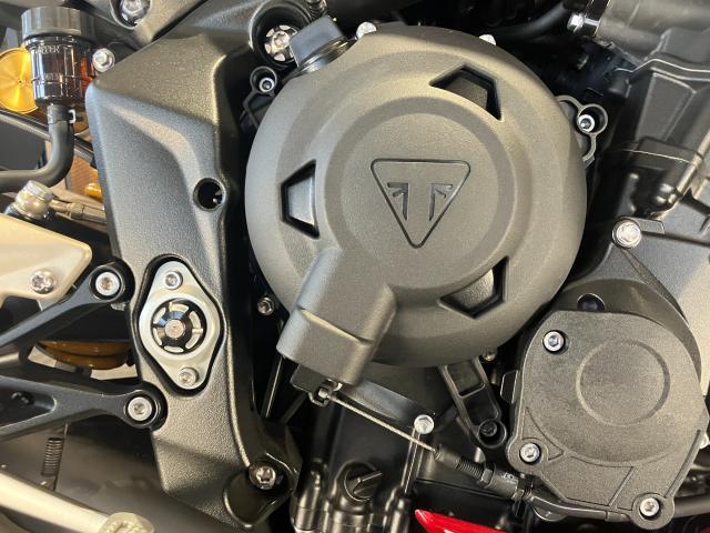 ストリートトリプル765RS