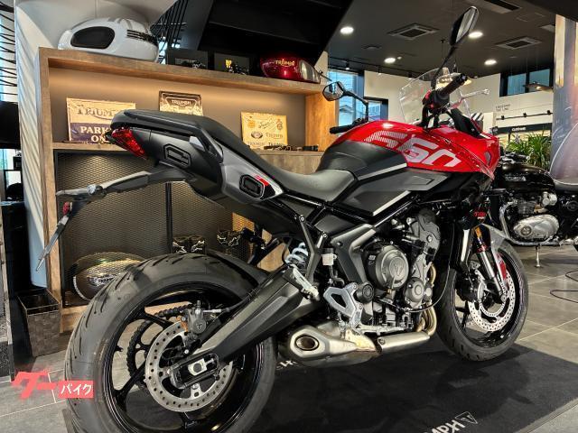 タイガースポーツ660 Carnival red LEDヘッドライト クイックシフター 調節可能スクリーングラブレール