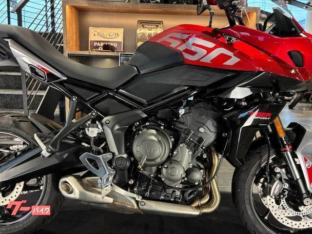 タイガースポーツ660 Carnival red LEDヘッドライト クイックシフター 調節可能スクリーングラブレール