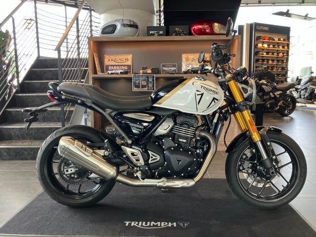 スピード400 MY2025 ETC USB電源 ヘルメットホルダー LEDヘッドライト バーエンドミラー