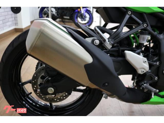 カワサキ Ninja ZX－25RR シングルシートカウル・エンジン
