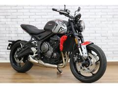 ＴＲＩＵＭＰＨ　トライデント６６０　クイックシフタ・ＵＳＢ電源・ＥＴＣ