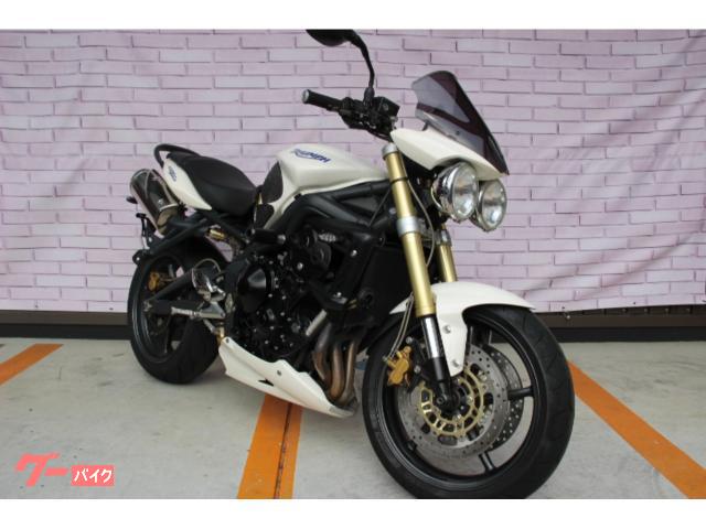 ストリートトリプル　スクリーン　エンジンスライダー装備