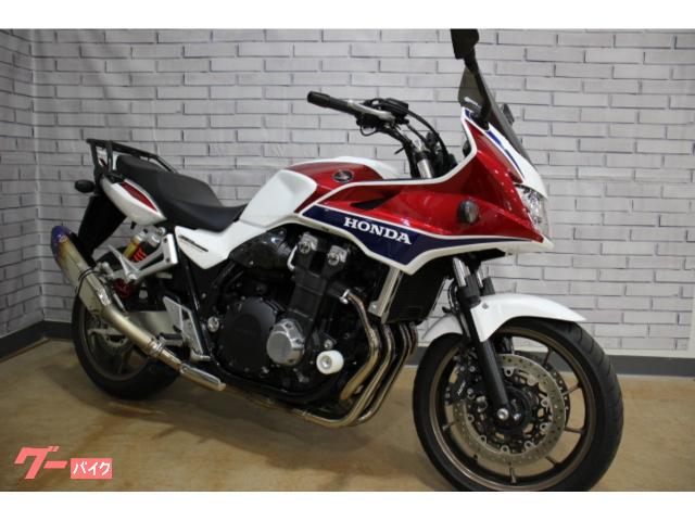ＣＢ１３００Ｓｕｐｅｒ　ボルドール　Ｅ−Ｐａｃｋａｇｅ　ＴＲＩＣＫ　ＳＴＡＲ製スリップオンマフラー　リアキャリア付き