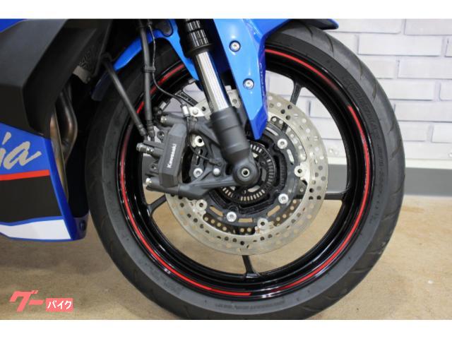 ☆働くバイクGEAR.高年式モデル☆プラグ・オイル・グリップなど新品交換^_^色々整備で快調ですよ☆Uber eatsや配達などにも活躍☆ カワサキ Ninja ZX－4R SE エンジンスライダー