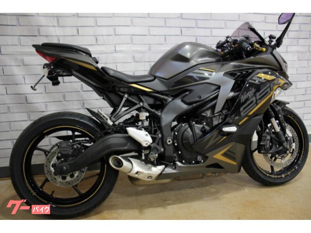 カワサキ Ninja ZX－25R SE 2022年モデル 前後2