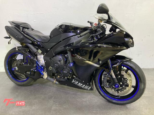 YZF−R1 クロスプレーン バックステップ フェンダーレス