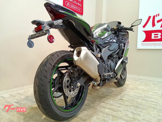 カワサキ Ninja ZX－25R SE 2023年モデル／USB2