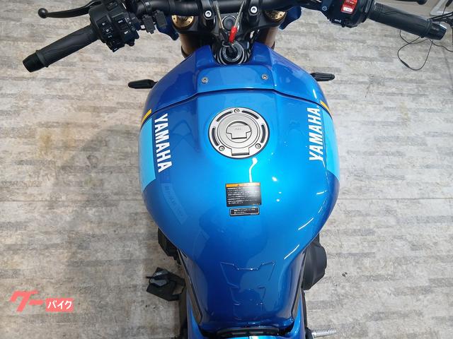 ヤマハ XSR900 純正フロントカウル／シートカウル装備｜バイク王