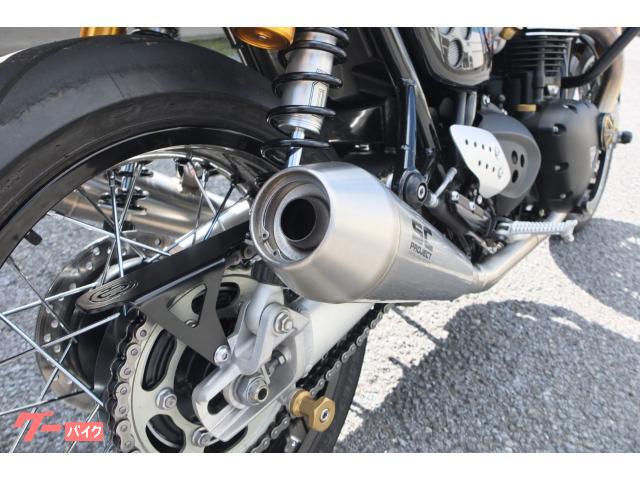 TRIUMPH スラクストン1200RS ファイナルエディション