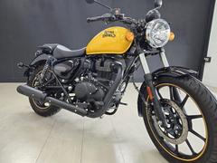 ＲＯＹＡＬ　ＥＮＦＩＥＬＤ　メテオ３５０　ファイヤーボール　ファイヤーボール／イエロー　ＡＢＳ搭載