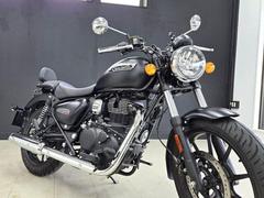 ＲＯＹＡＬ　ＥＮＦＩＥＬＤ　メテオ３５０　ステラ　ブラック　フルノーマル車　バックレスト付き　シーソーペダル