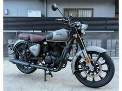 ＲＯＹＡＬ　ＥＮＦＩＥＬＤ　クラシック３５０　ダークガンメタリックグレー　エンジンガード　キャストホイール