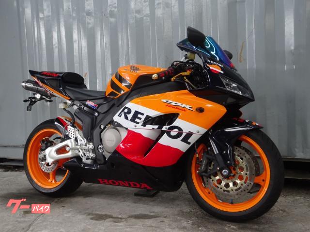ＣＢＲ１０００ＲＲ　モリワキバックステップ　シャークサイレンサー