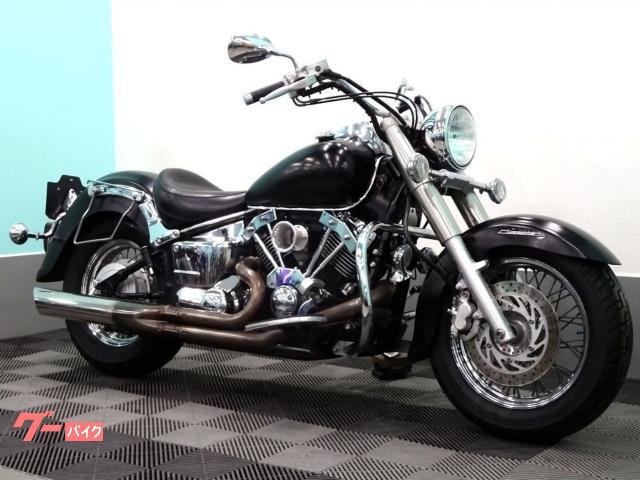 ドラッグスター４００クラシック　クラシック２ｉｎ１マフラー　ショベルヘッド風エンジンカバー