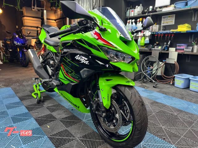 カワサキ Ninja ZX－4RR ETC ABS スライダー