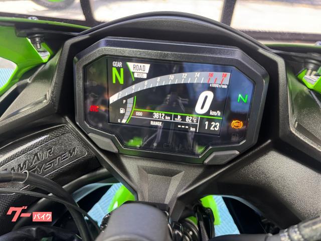 カワサキ Ninja ZX－4RR KRT EDITION