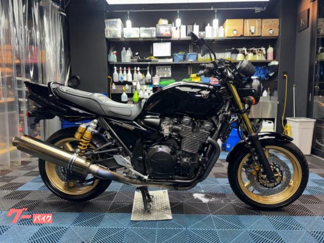 ＸＪＲ１３００　２００台限定　ＹＳＰ　Ｂｌａｃｋ　Ｅｄｉｔｉｏｎ　納車整備付　２４ヵ月点検付　チタンマフラー　オーリンズ製リアサス
