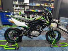 カワサキ　Ｄトラッカー１２５　マフラー　テールランプ　ウィンカー　ヘッドライトバルブ　ブレーキレバー　クラッチレバー　グリップ　バーエンド
