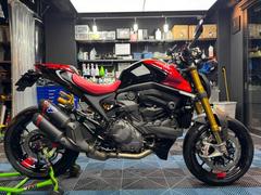 ＤＵＣＡＴＩ　モンスターＳＰ　９３７　テルミニョーニマフラー　前後オーリンズサスペンション　前後ブレンボブレーキ　リゾマフルードタンク