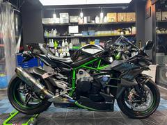 カワサキ　Ｎｉｎｊａ　Ｈ２　社外マフラー　カーボンウィング　カーボンアンダーカウル　フロントカウルカーボントリム　カーボンリアフェンダー