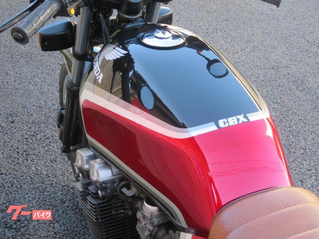 ホンダ CBX550F S0014 赤／黒2型カラー メッキ集合
