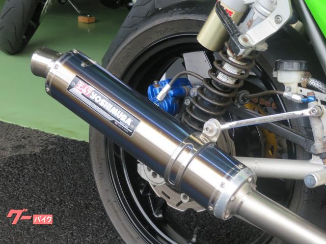 KAWASAKI Ninja ZX-25R メタリックスパークブラック｜株式会社