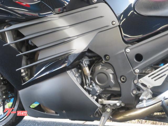 カワサキ Ninja ZX－14R S0102 東南アジアモデル 倒立