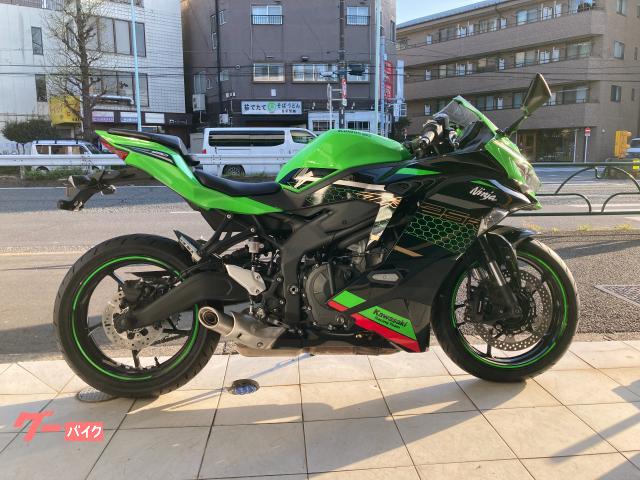 KAWASAKI Ninja ZX-25R メタリックスパークブラック (ミニカー