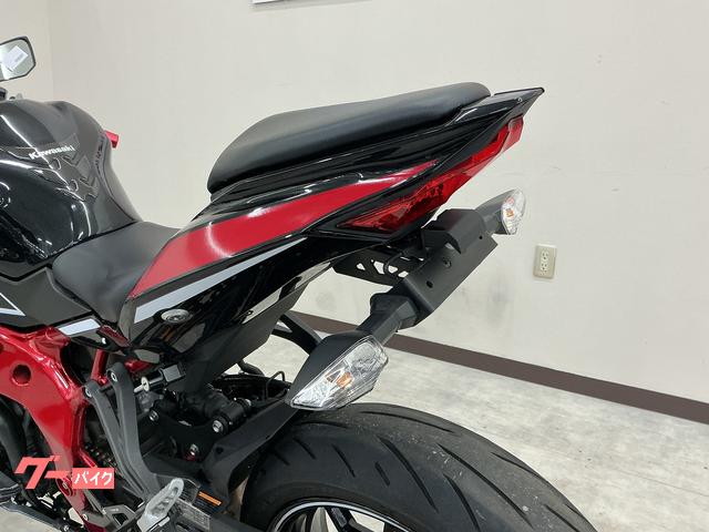 カワサキ Ninja ZX－25R SE フェンダーレス バック
