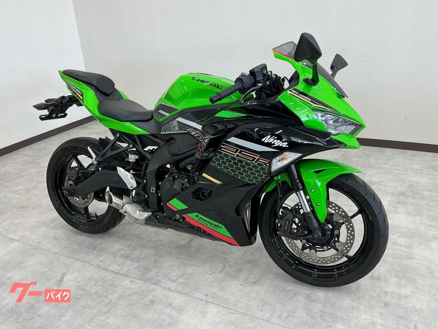 カワサキ Ninja ZX－25R SE タンクパッド装備｜バイク王