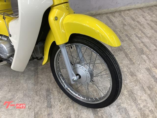 ホンダ スーパーカブ110 ショートスクリーン タンデムシート二人