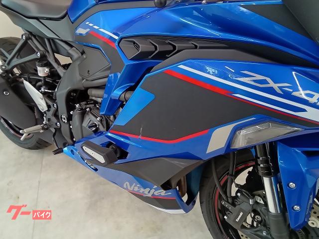 カワサキ ニンジャZX－4R SE フェンダーレスキット装備