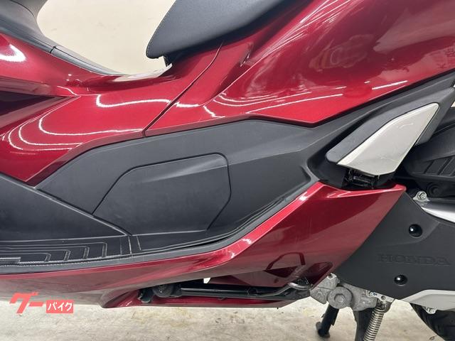 ホンダ PCX 2021年モデル ロングスクリーン トップケース装備