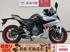 スズキ　ＧＳＸ−８Ｒ　スクリーンカスタム　スマホホルダー装備