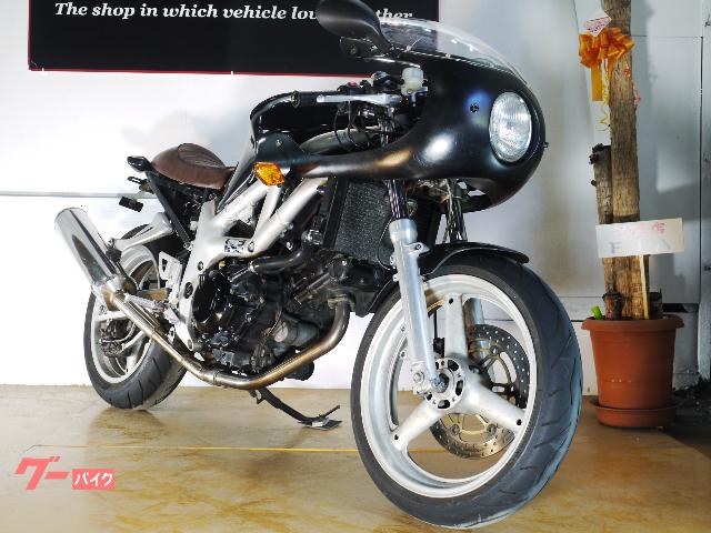 スズキ ｓｖ６５０ｓ 逆車 ワンオフフロントカウル シングルシート 社外メーター キャブレターモデル カフェカスタム ｊーｄｅｐｏｔ ジェーデポ 新車 中古バイクなら グーバイク